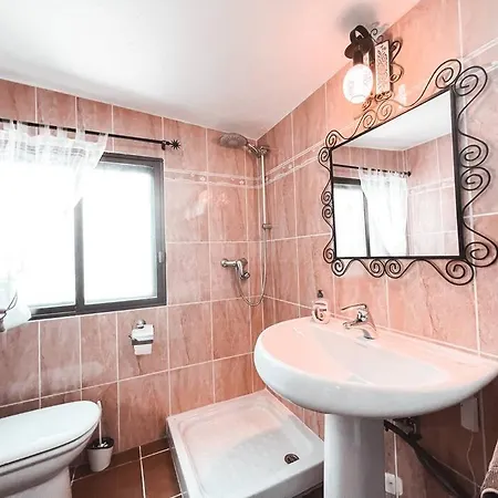 Charming Spanish Style Bungalow, Bbq,wf,terrace Mir09 Appartement Costa Adeje (Tenerife)