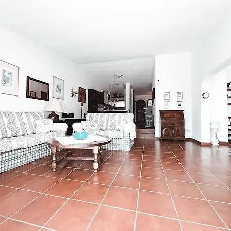 Charming Spanish Style Bungalow, Bbq,wf,terrace Mir09 Διαμέρισμα *